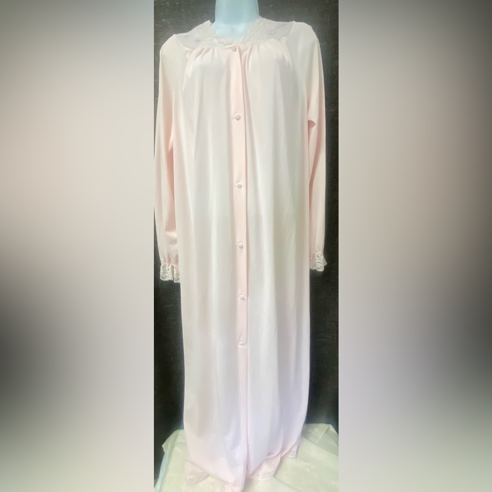 Shadowline Button Front Robe Housecoat - Picture 9 of 13